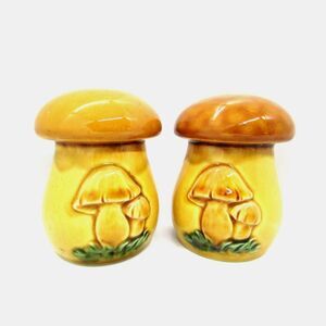 Vintage Retro Mushroom Salt and Pepper Shakers